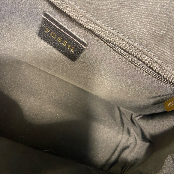 💝 Fossil Ainsley Crossbody Black Leather Turnlock Bag NWT - Picture 8 of 16